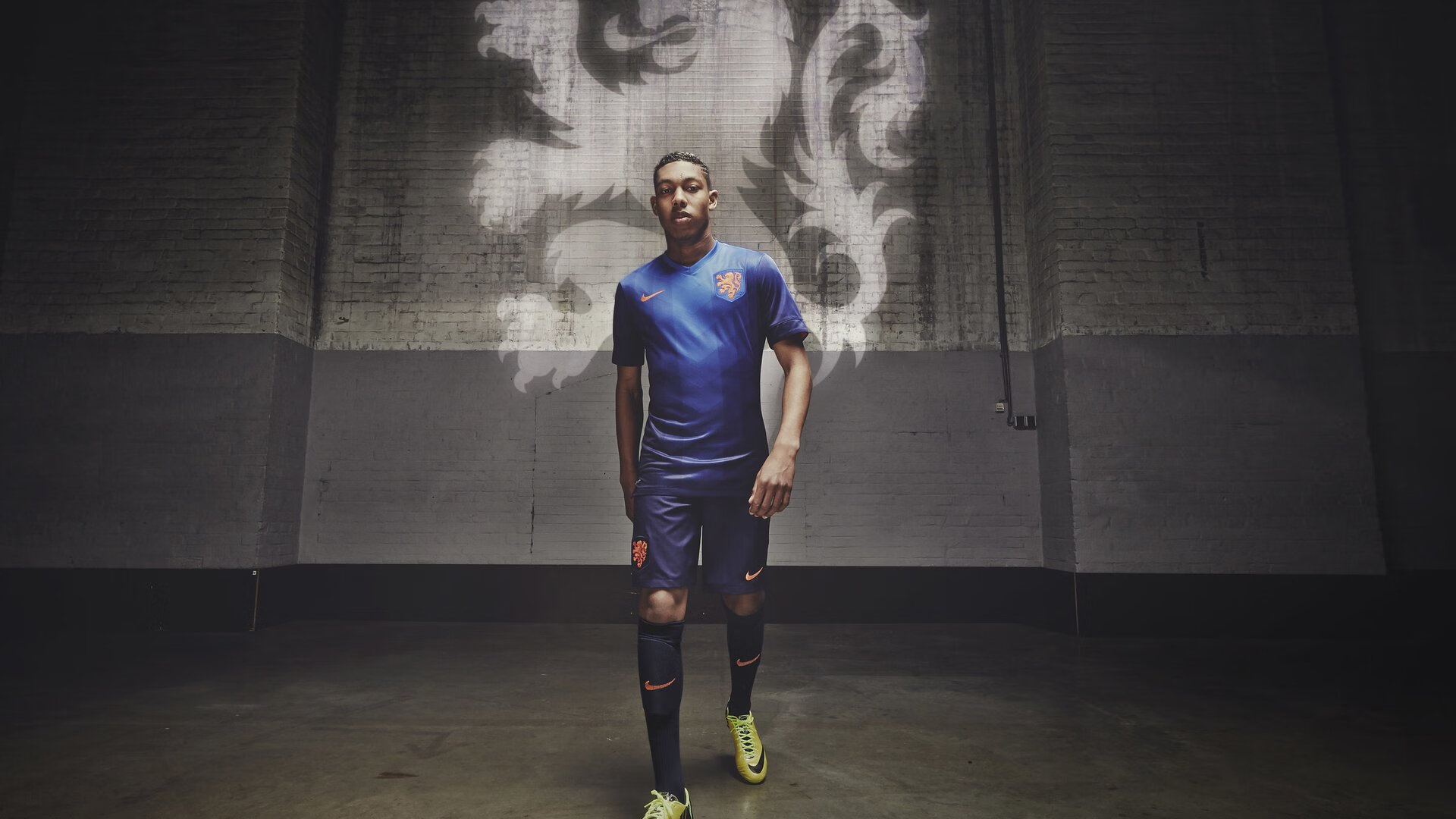 英超球队通过视频语言分析提升集体战术会议效率，英超当下最流行的战术打法, 或将引领世界足球潮流!