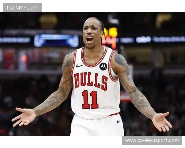 公牛完封步行者，德罗赞中距离命中率爆表，德罗赞加盟公牛穿几号