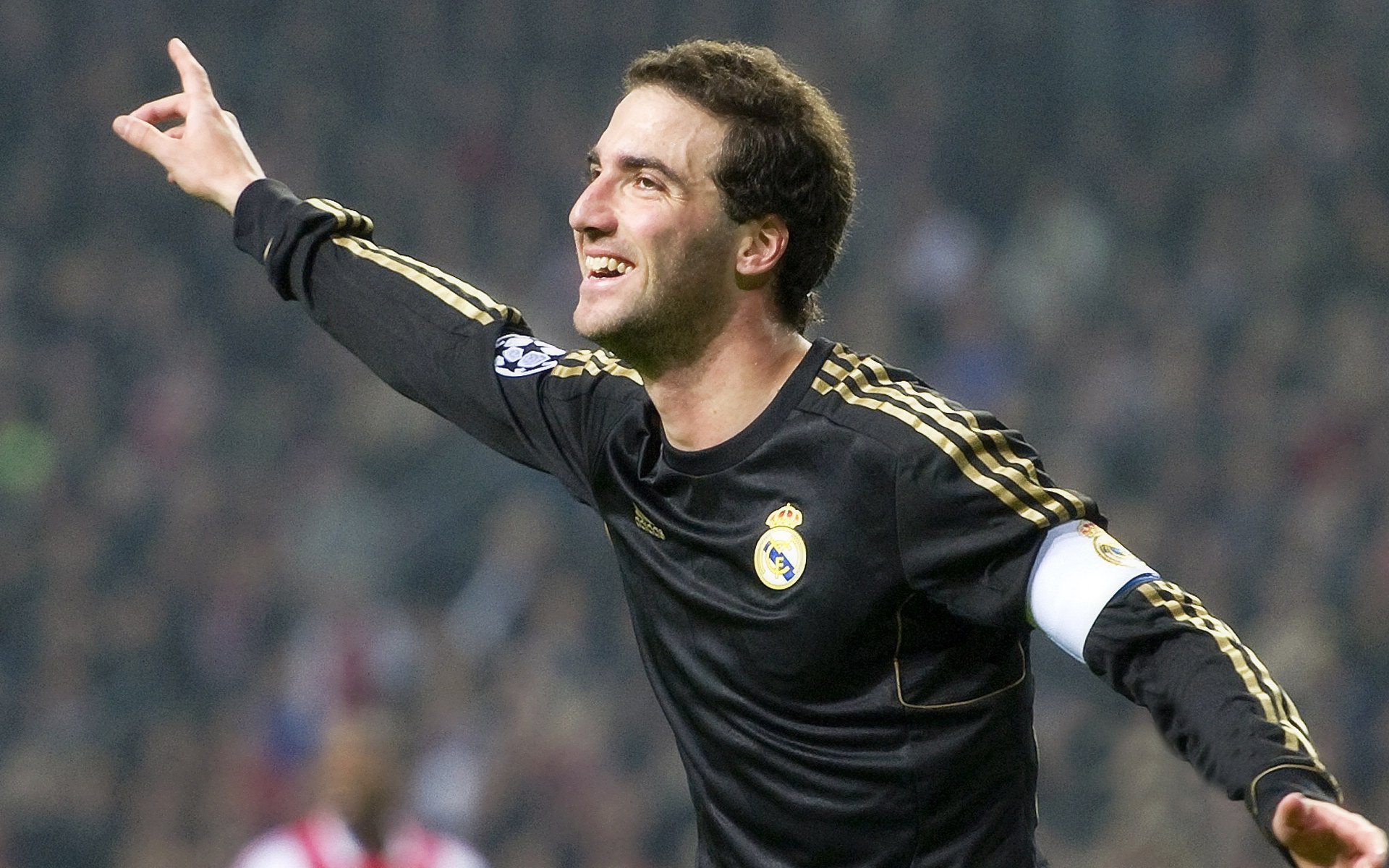 中超强队对决战术比拼报告，中超强队排名