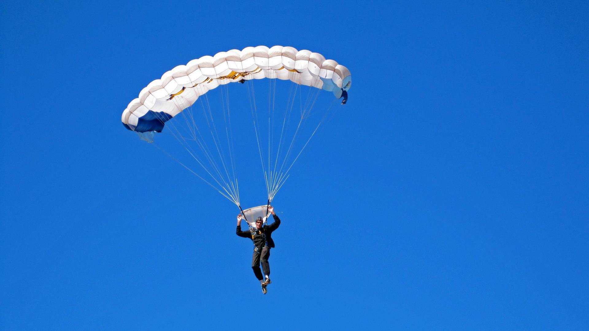 德甲劲爆瞬间：节奏紧凑，精彩不断！，德甲经典比赛